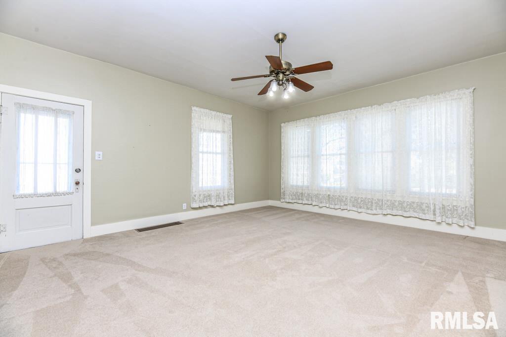 2384 Eureka Road Washington, IL 61571 - Photo 13 of 25