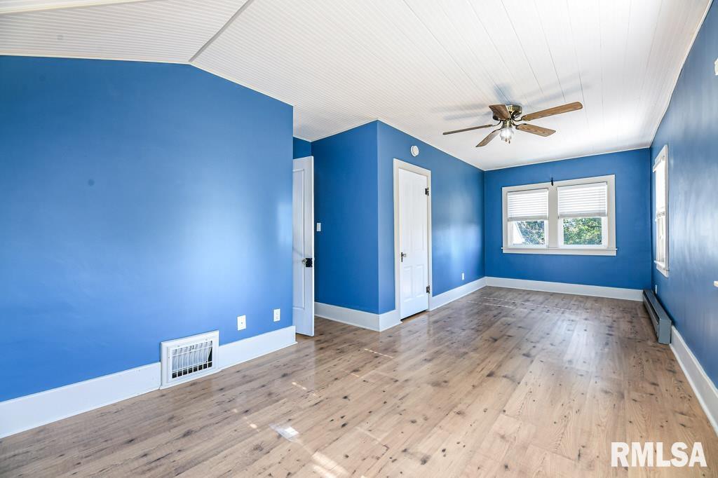 2384 Eureka Road Washington, IL 61571 - Photo 19 of 25