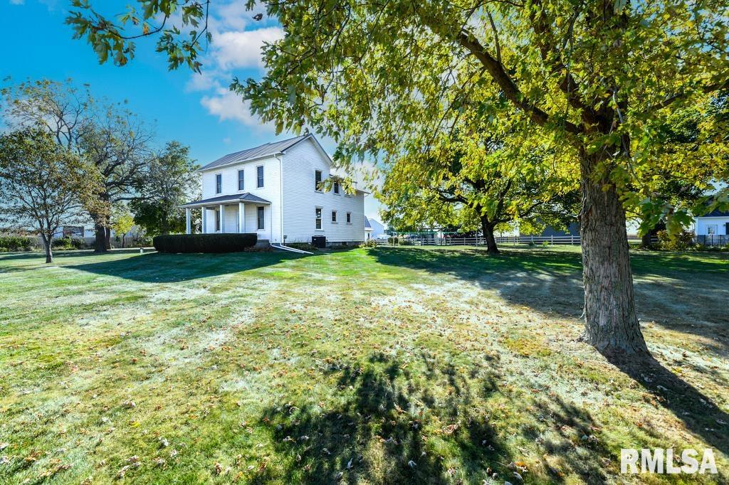 2384 Eureka Road Washington, IL 61571 - Photo 5 of 25