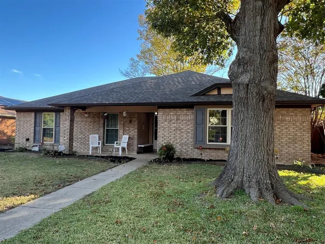 $2,100 | 1520 Sunflower Drive, Allen, TX 75002