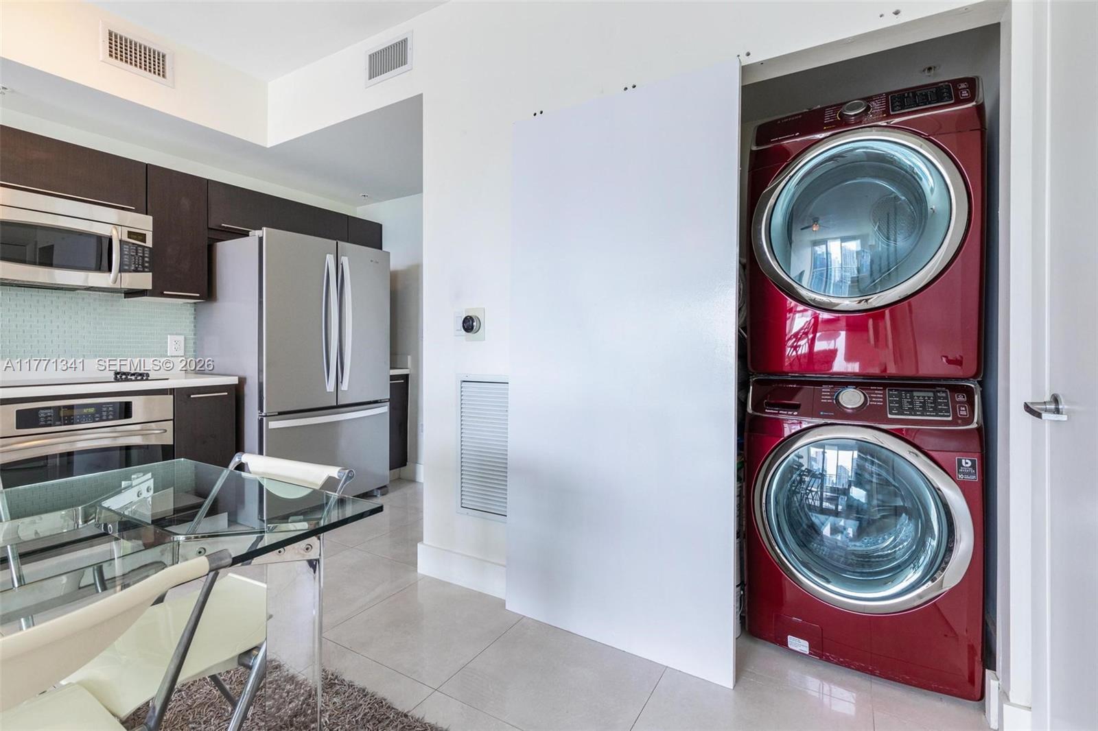 90 Southwest 3rd Street, Unit 4103 Miami, FL 33130 - Photo 17 of 31 Gallery Image 17
