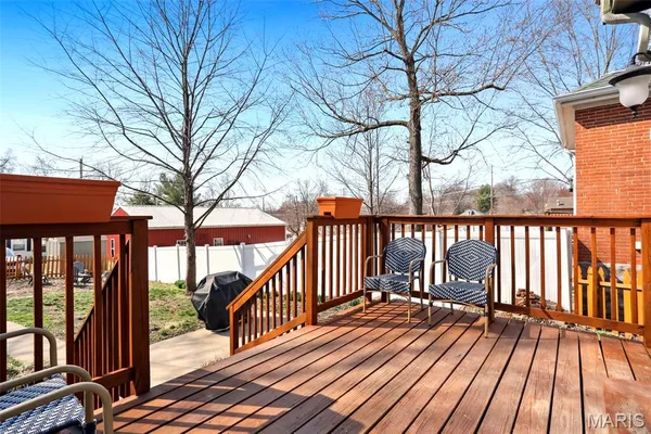 $379,900 | 502 West 5th Street, Washington, MO 63090