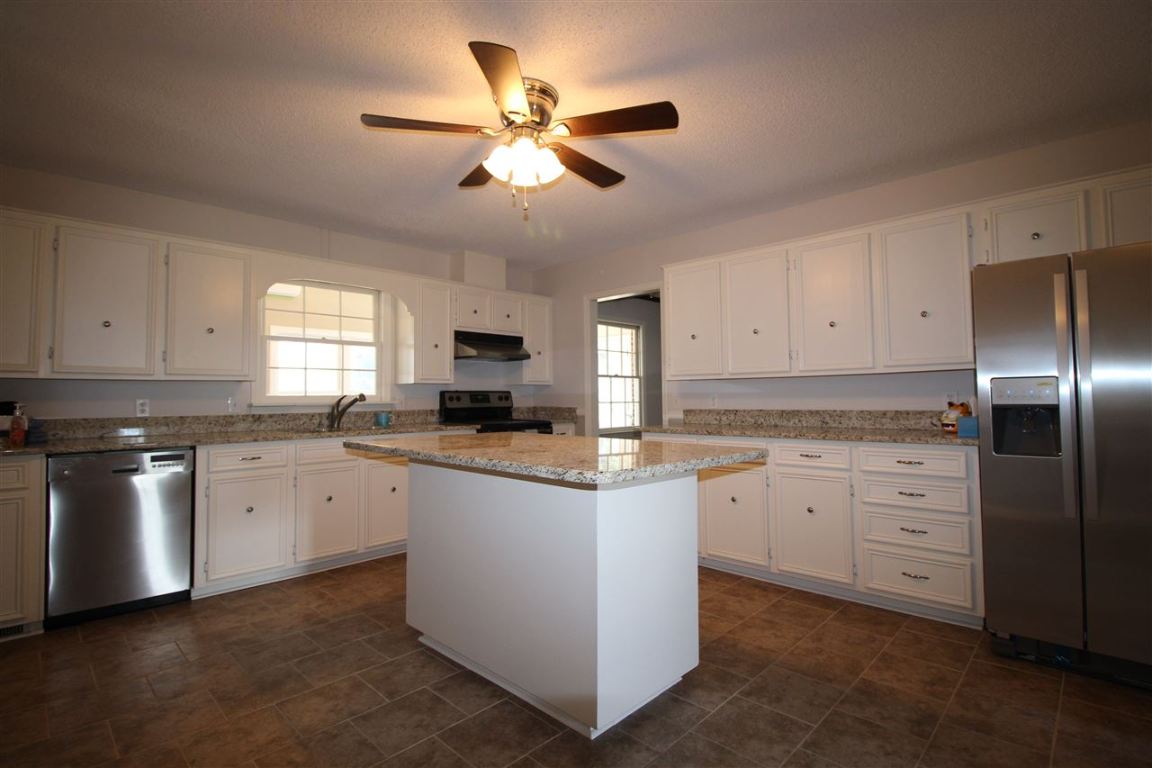 147 Brookbend Road Central, SC 29630 - Photo 3 of 18