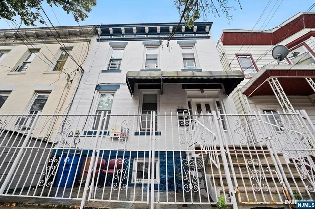$799,000 | 6016 Monroe Place, West New York, NJ 07093