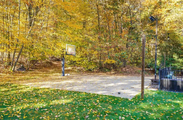 $1,180,000 | 197 Liberty Hill Road, Bedford, NH 03110