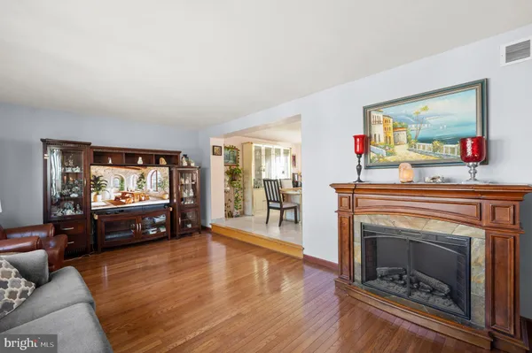 $499,900 | 1966 King Arthur Road, Philadelphia, PA 19116