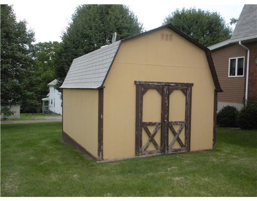 975 Orchard Street Rochester, PA 15074 - Photo 11 of 12 Exterior Front.