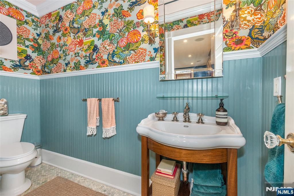 120 West Ridgewood Avenue Ridgewood, NJ 07450 - Photo 17 of 44