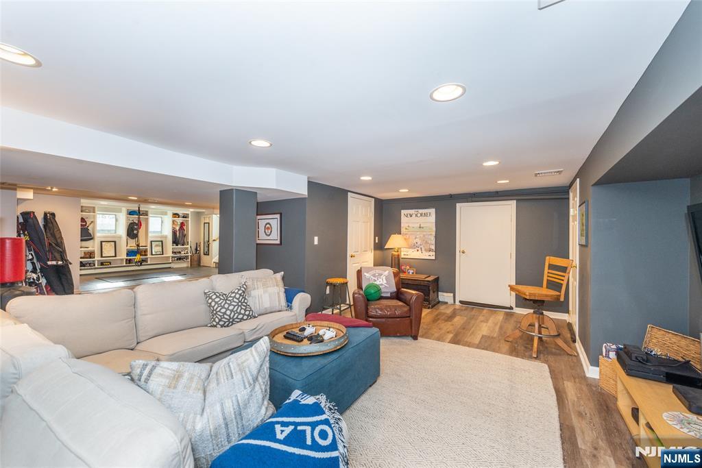 120 West Ridgewood Avenue Ridgewood, NJ 07450 - Photo 35 of 44