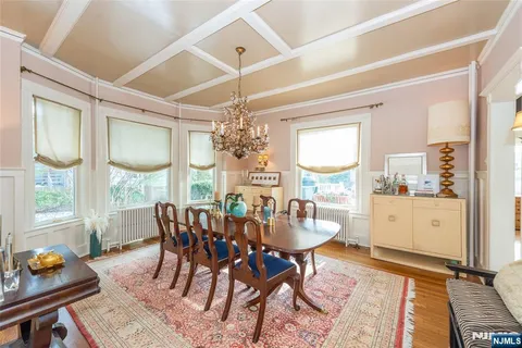 $2,495,000 | 120 West Ridgewood Avenue, Ridgewood, NJ 07450