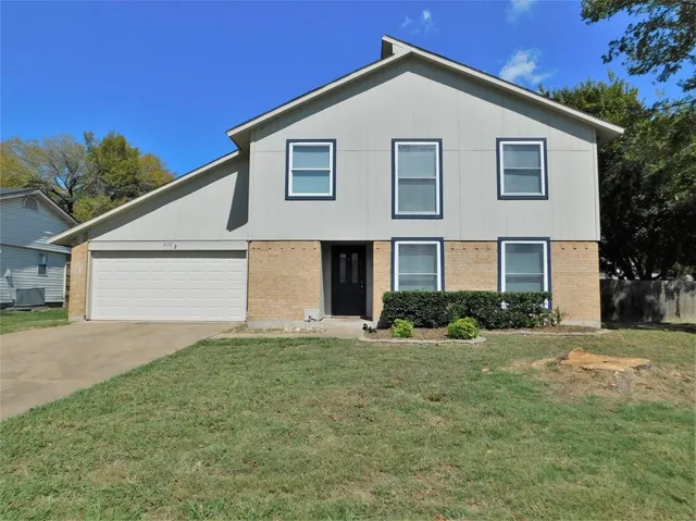 $2,095 | 219 Wildfire Drive, Lewisville, TX 75067