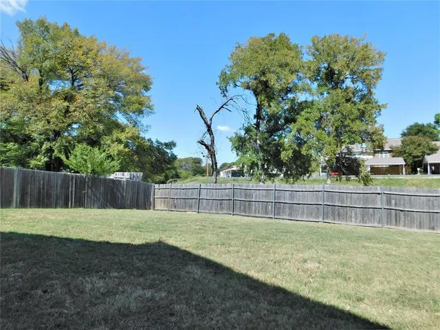 $1,995 | 219 Wildfire Drive, Lewisville, TX 75067
