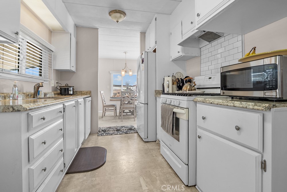 27150 Shadel Road, Unit 59 Menifee, CA 92586 - Photo 9 of 20