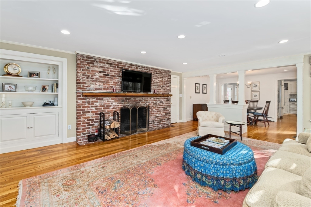 121 Cherry Brook Road Weston, MA 02493 - Photo 15 of 30 Gallery Image 15