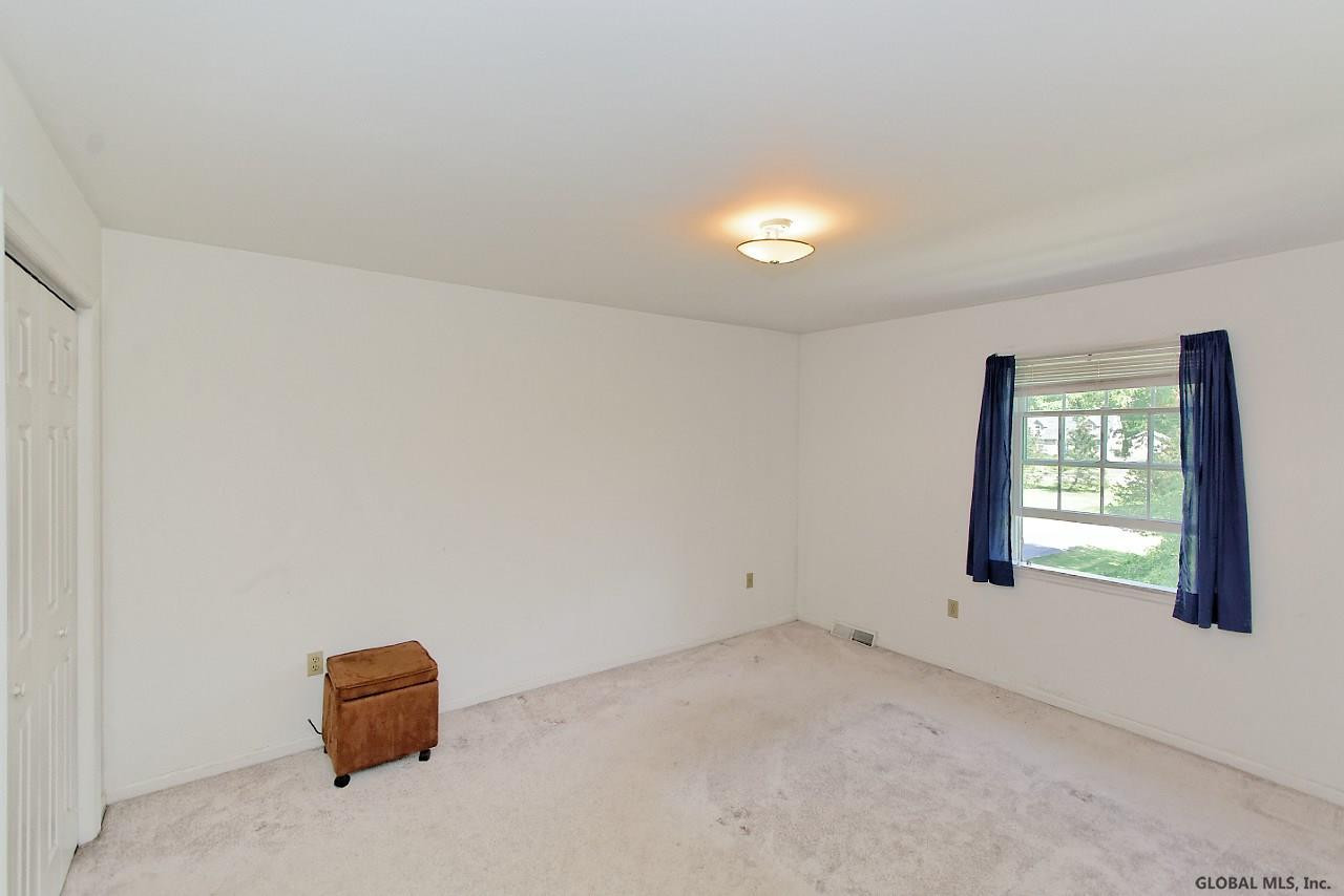 2615 Phillips Road Castleton-on-Hudson, NY 12033 - Photo 17 of 25 Photo 17