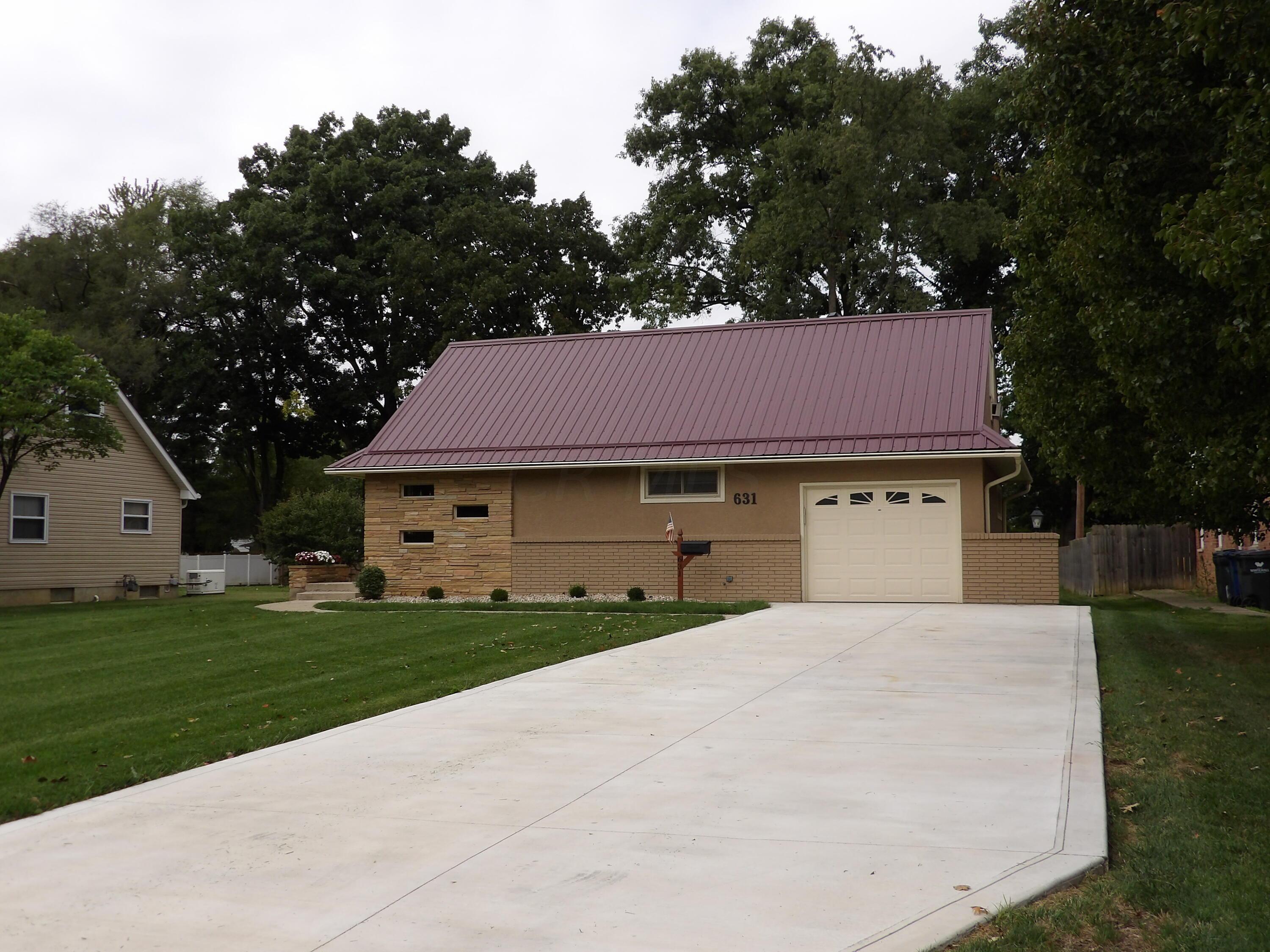 631 Bernhard Road Whitehall, OH 43213 - Photo 2 of 35 104_0703