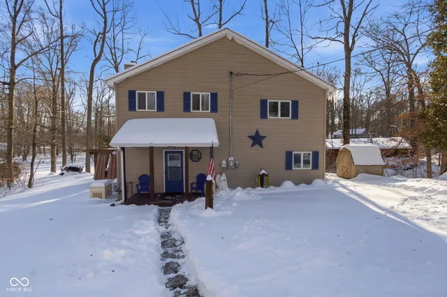 $325,000 | 8460 South Green Drive, Nineveh, IN 46164