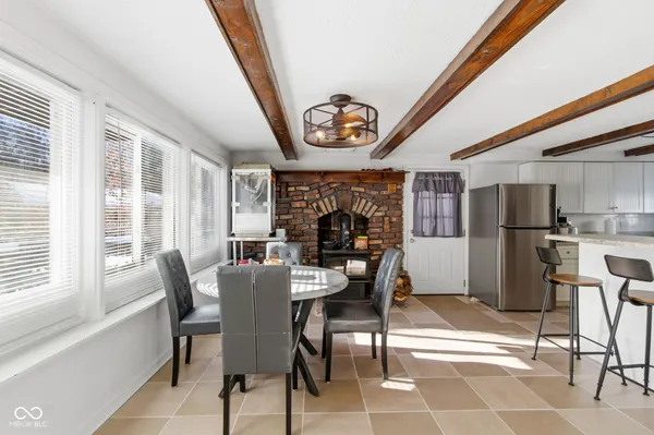 $304,899 | 8460 South Green Drive, Nineveh, IN 46164