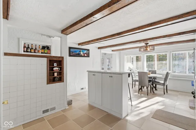 $325,000 | 8460 South Green Drive, Nineveh, IN 46164