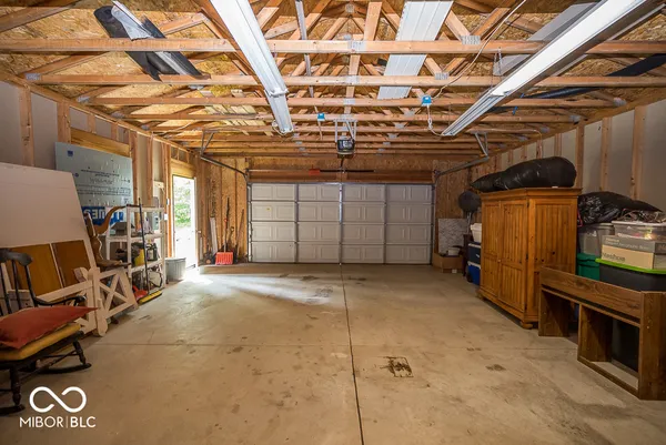 $304,899 | 8460 South Green Drive, Nineveh, IN 46164
