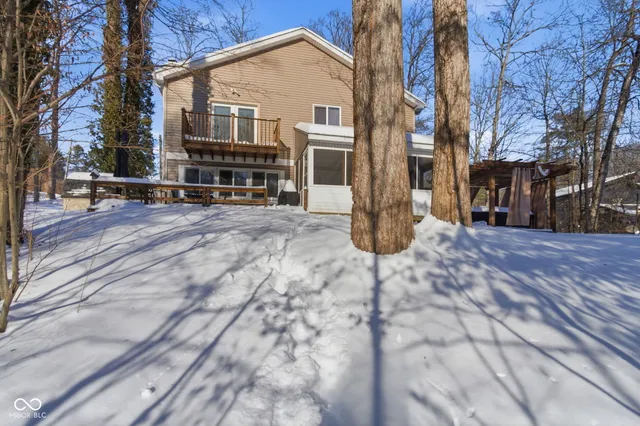 $325,000 | 8460 South Green Drive, Nineveh, IN 46164