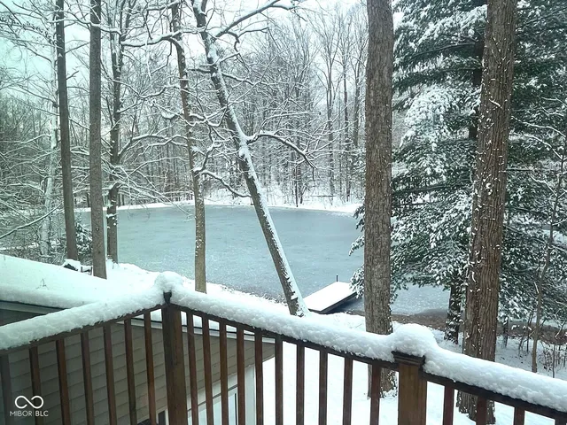 $325,000 | 8460 South Green Drive, Nineveh, IN 46164