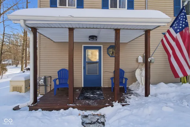 $325,000 | 8460 South Green Drive, Nineveh, IN 46164