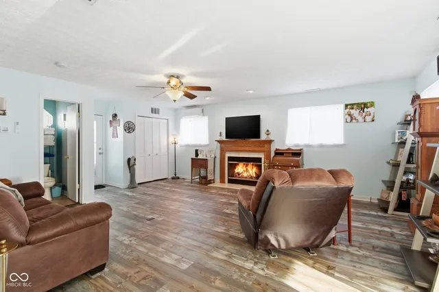 $325,000 | 8460 South Green Drive, Nineveh, IN 46164