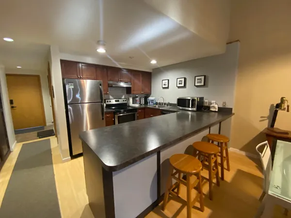 $279,000 | 13 Snow Tree Lane, Unit WILLOWS K, West Dover, VT 05356