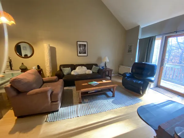 $279,000 | 13 Snow Tree Lane, Unit WILLOWS K, West Dover, VT 05356