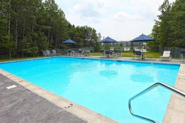 $289,000 | 13 Snow Tree Lane, Unit WILLOWS K, West Dover, VT 05356