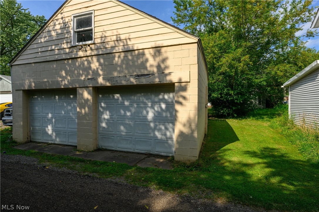 4913 Ridge Avenue Southeast Canton, OH 44707 - Photo 4 of 22 Gallery Image 4