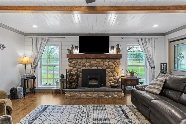 $450,000 | 18541 FM 17, Canton, TX 75103