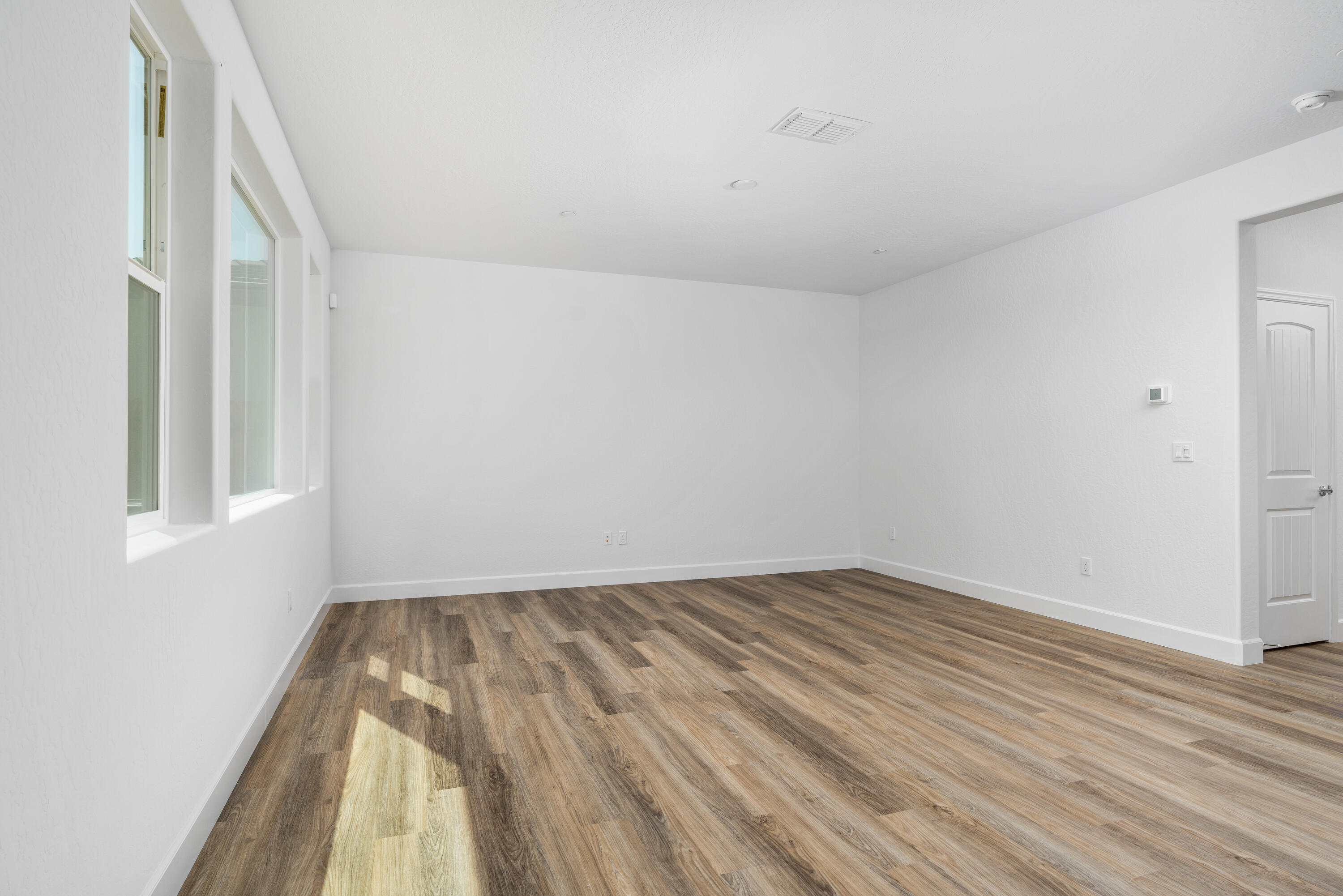 277 Peters Road South, Unit LOT 50 Madera, CA 93636 - Photo 24 of 28 Madera_Ovation_2050_Living Room_9.26.202