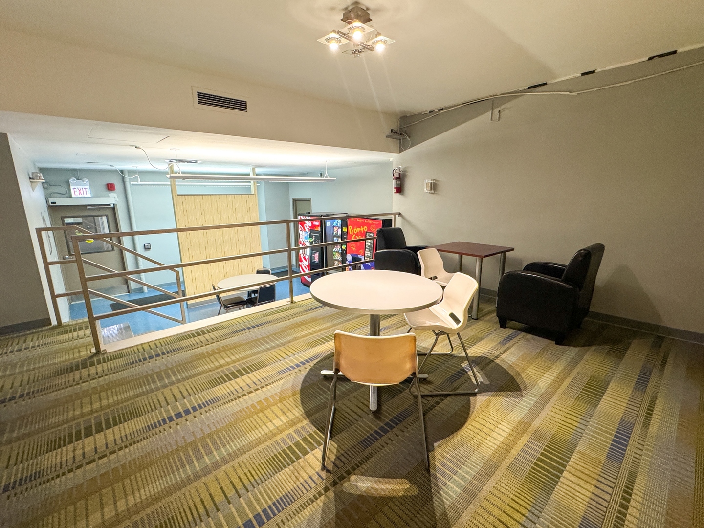 6301 North Sheridan Road, Unit 24E Chicago, IL 60660 - Photo 44 of 52 a view of a dining room with furniture and wooden floor