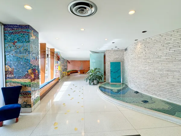 $285,000 | 6301 North Sheridan Road, Unit 24E, Chicago, IL 60660