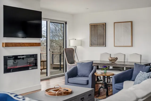 $899,900 | 1171 Hutchins Bend Road, Sparta, TN 38583