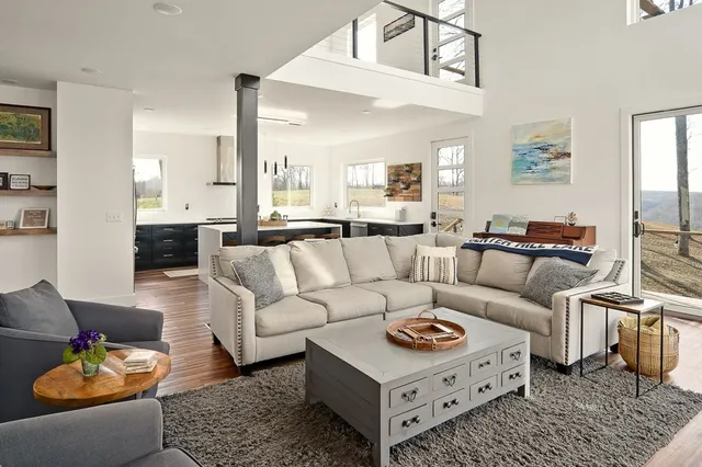 $899,900 | 1171 Hutchins Bend Road, Sparta, TN 38583