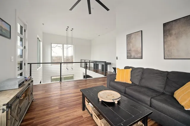 $899,900 | 1171 Hutchins Bend Road, Sparta, TN 38583