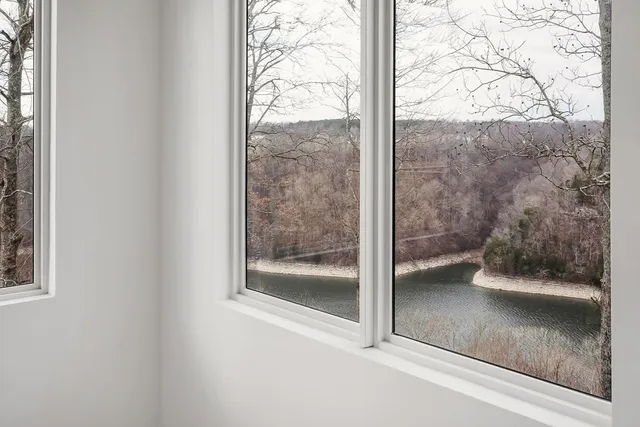 $899,900 | 1171 Hutchins Bend Road, Sparta, TN 38583