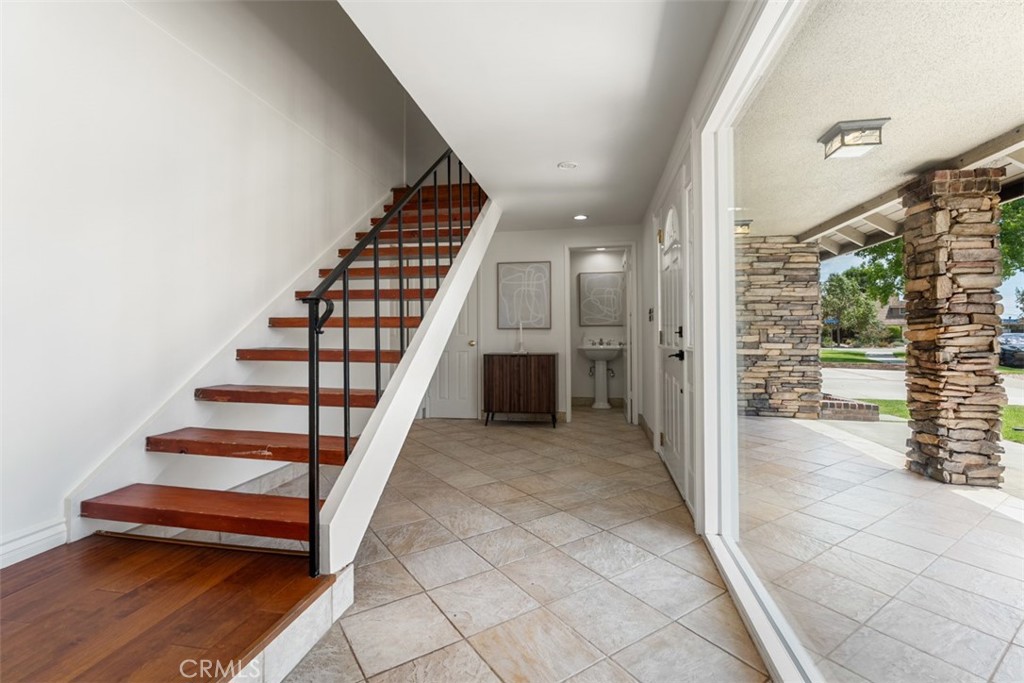 593 South Kensington Road Orange, CA 92869 - Photo 28 of 48