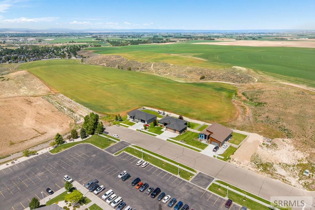 609 South Hidden Valley Road Rexburg, ID 83440 - Photo 23 of 78