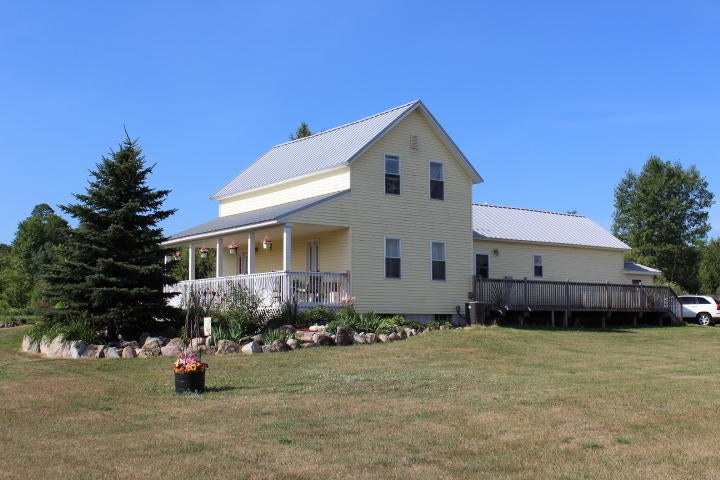 682 Dover Road Gaylord, MI 49735 - Photo 1 of 37 Gallery Image 1