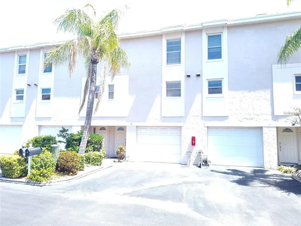 $3,500 | 255 Capri Circle North, Unit 36, Treasure Island, FL 33706