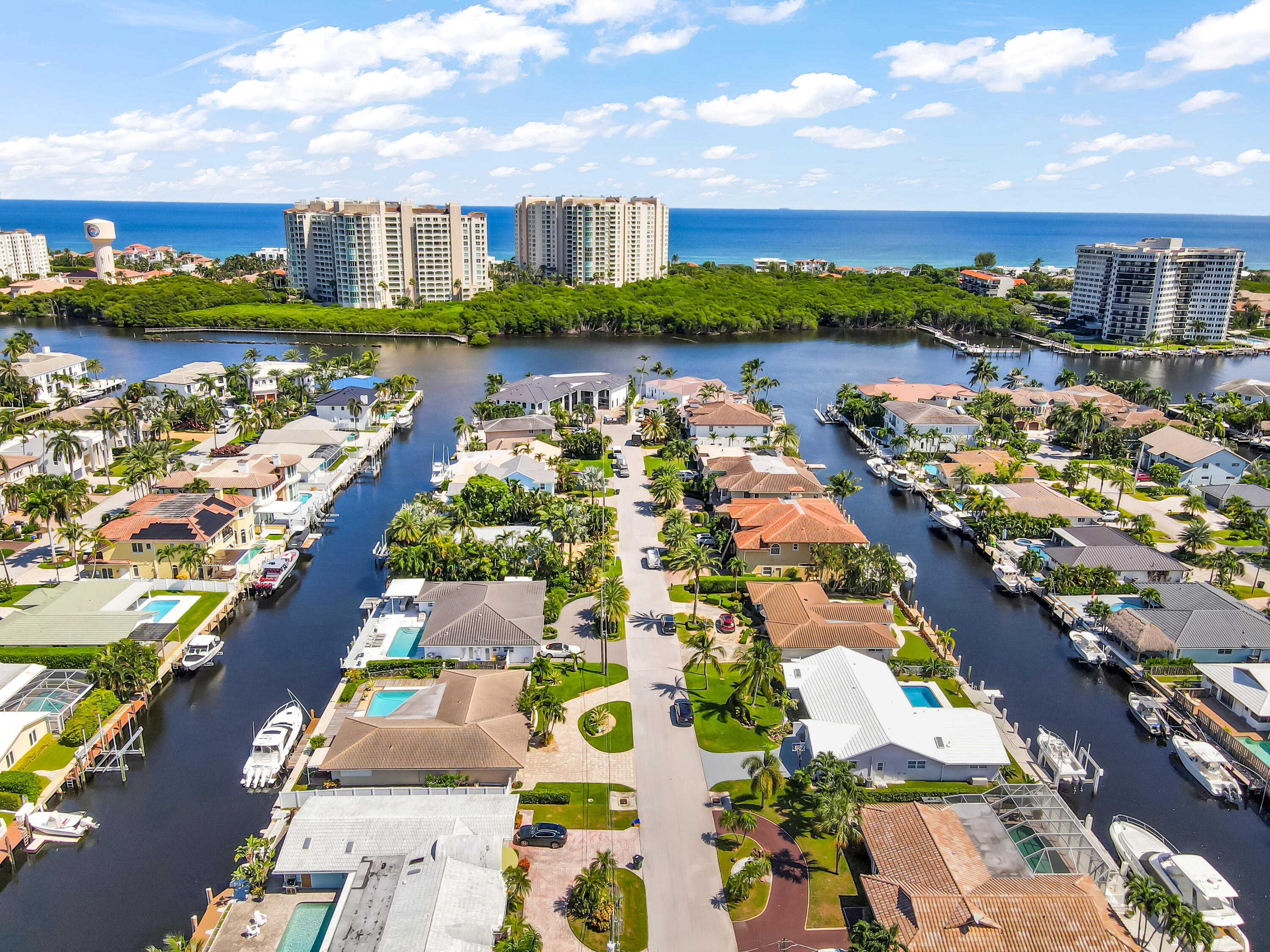 831 Dover Street Boca Raton, FL 33487 - Photo 11 of 71 a city view with a lake view