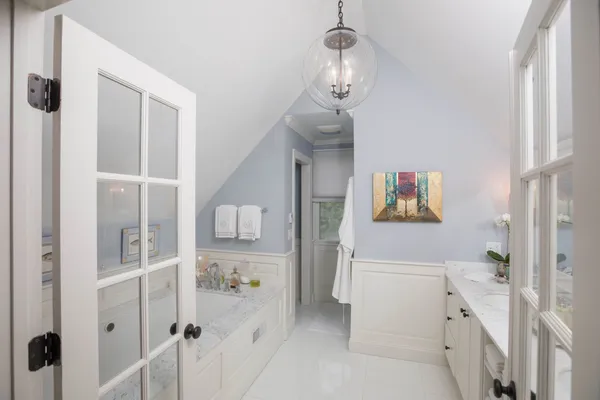 $50,000 | 279 Majors Path, Southampton, NY 11968