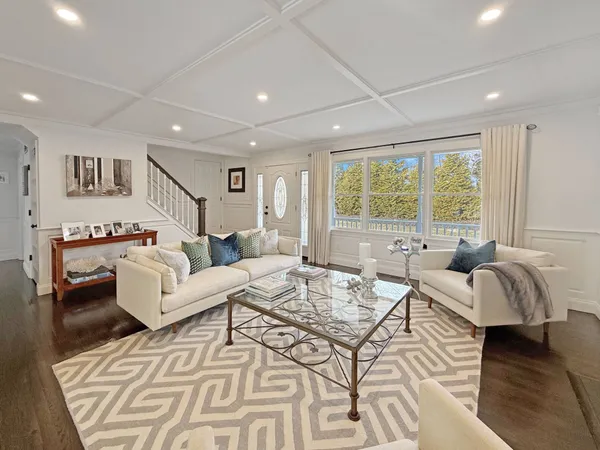 $50,000 | 279 Majors Path, Southampton, NY 11968