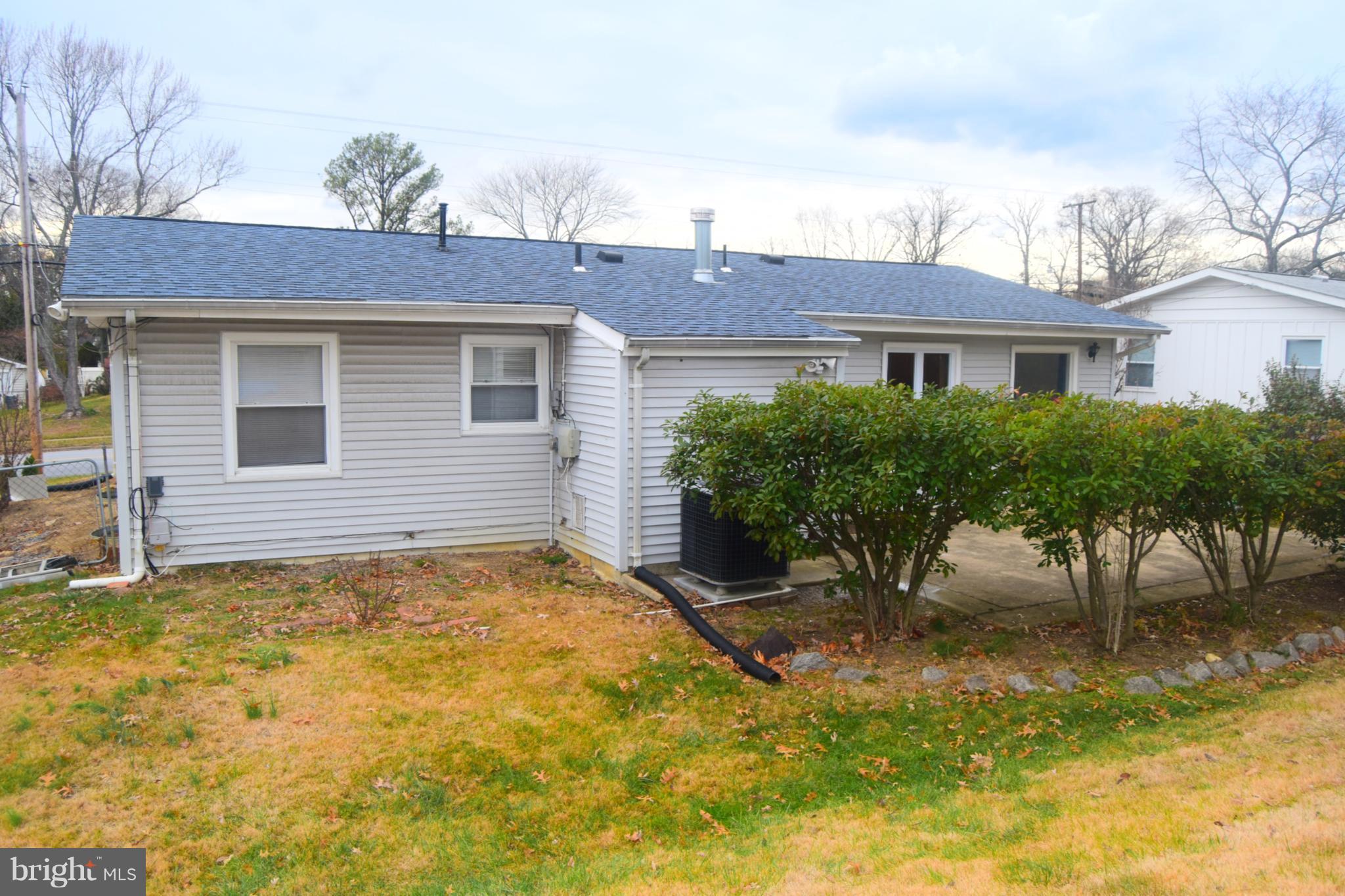 6107 Frontier Drive Springfield, VA 22150 - Photo 22 of 29 Exterior (Rear)