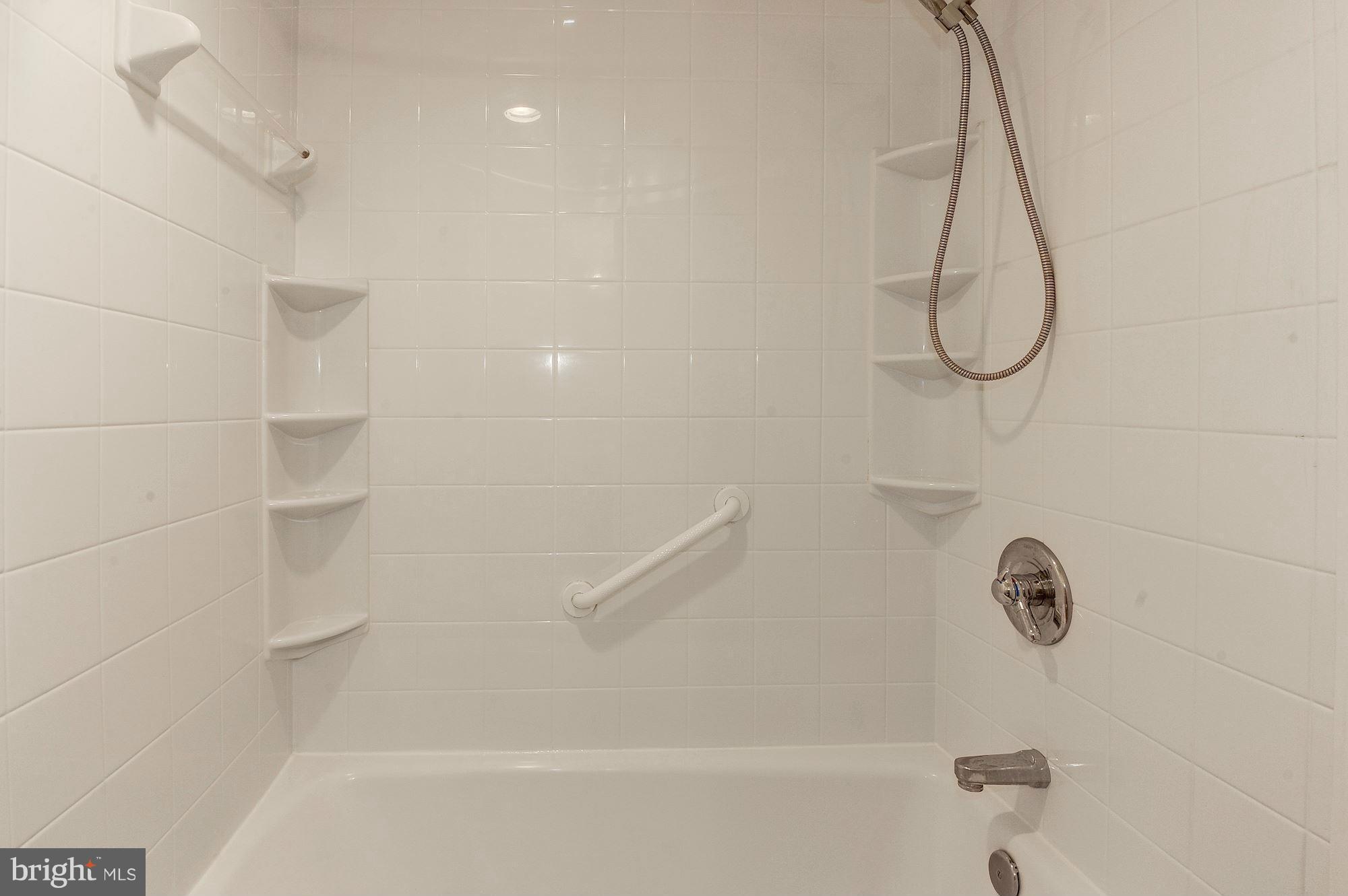 11184 Saffold Way Reston, VA 20190 - Photo 18 of 30 Tub Bath serving bedrooms 2 & 3