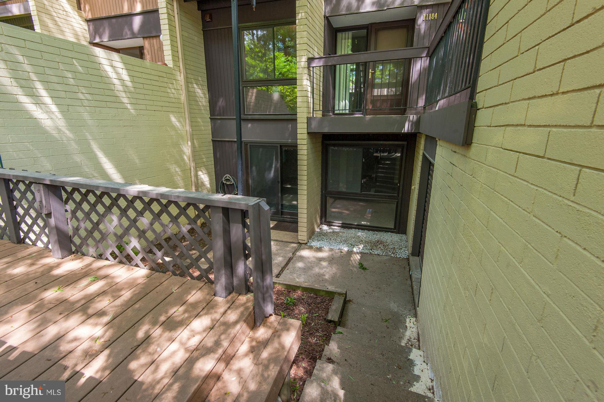 11184 Saffold Way Reston, VA 20190 - Photo 26 of 30 Exterior (Front)
